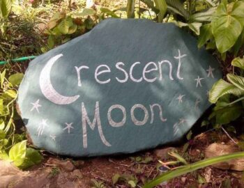 crescent-moon-cabin-1600×800 (1)