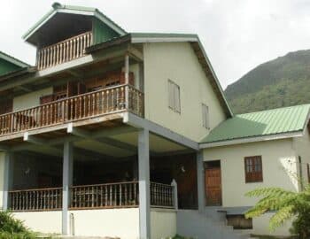 roxys-mountain-lodge-1600×800