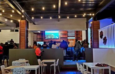 v-lounge-bar-and-grill-1600×800